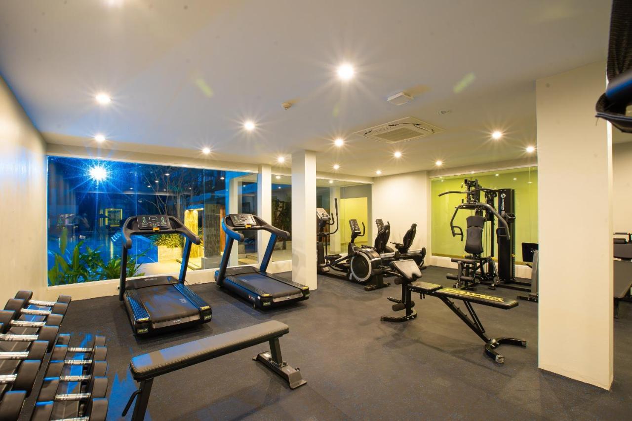 Seabed Grand Hotel Phuket - Sha Extra Plus Ngoại thất bức ảnh A gym in a condominium