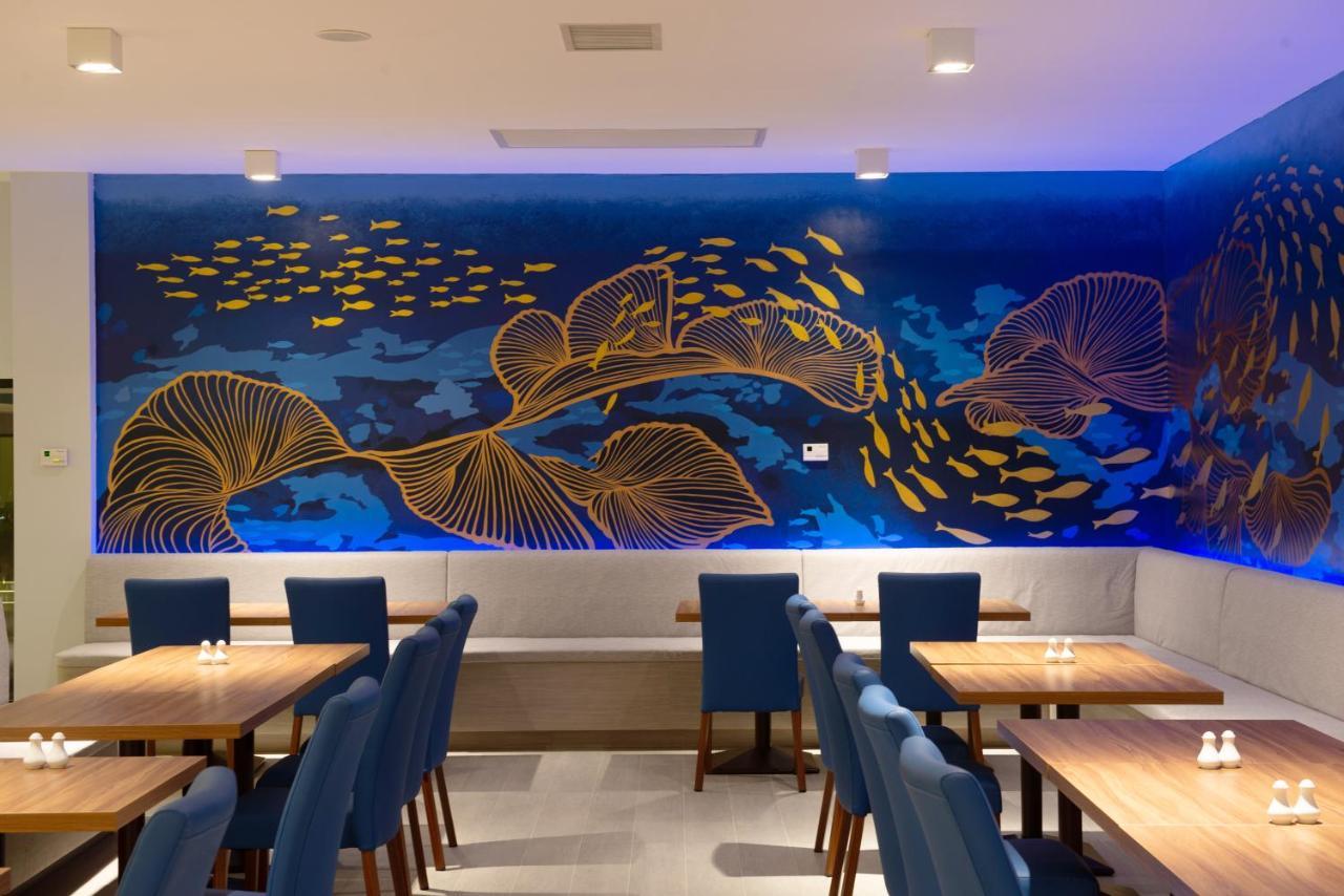 Seabed Grand Hotel Phuket - Sha Extra Plus Ngoại thất bức ảnh Interior of the restaurant